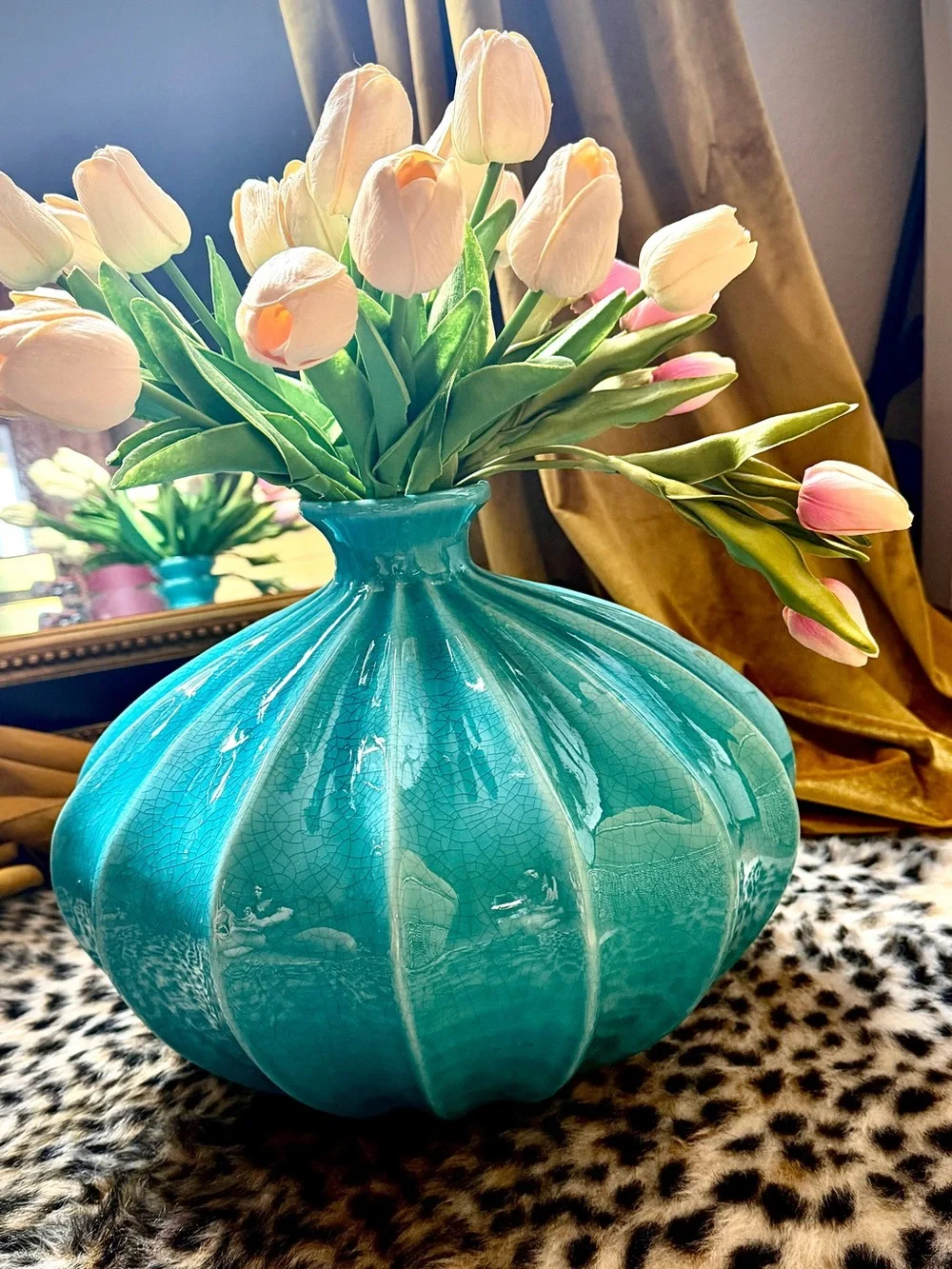 ♥️ Vintage LARGE Teal Ribbed Ceramic genie 🧞‍♂️Vase
